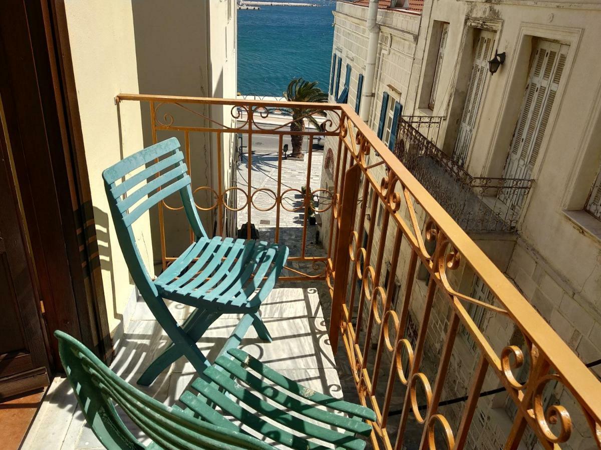 Hotel Atlantis Ermoupoli Exterior foto